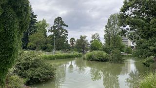 D’après un inventaire mondial publié début 2024, les parcs et jardins sont les aménagements les plus efficaces pour diminuer la température de l’air des métropoles.