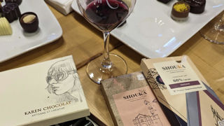 L'association chocolat et vin peut faire naître de beaux accords gustatifs. L'association chocolat et vin peut faire naître de beaux accords gustatifs.