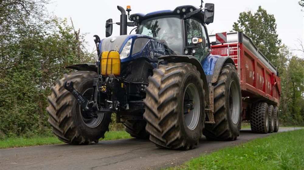 Sur le parcours routier, le New Holland T7.300 a consommé en moyenne 22,72 L/h.