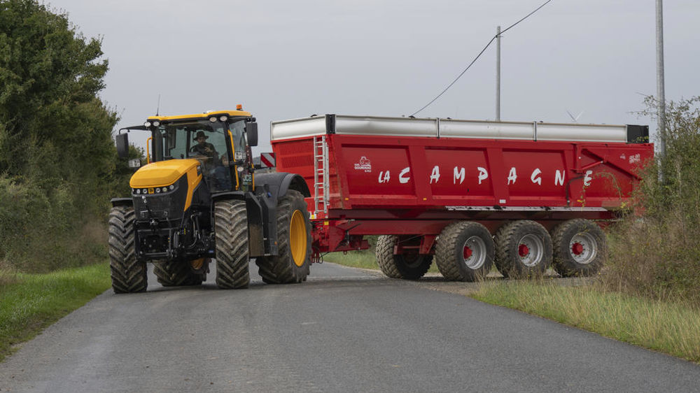 Puissance, couple, consommation.. quels sont les résultats du JCB Fastrac 8330 ?