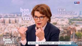 Reconnaissant les difficultés rencontrées par les agriculteurs, la ministre de l'Agriculture a estimé qu'on « ne bloque pas Paris un jour de rentrée scolaire, un jour de rentrée pour les Français ». Reconnaissant les difficultés rencontrées par les agriculteurs, la ministre de l'Agriculture a estimé qu'on « ne bloque pas Paris un jour de rentrée scolaire, un jour de rentrée pour les Français ».