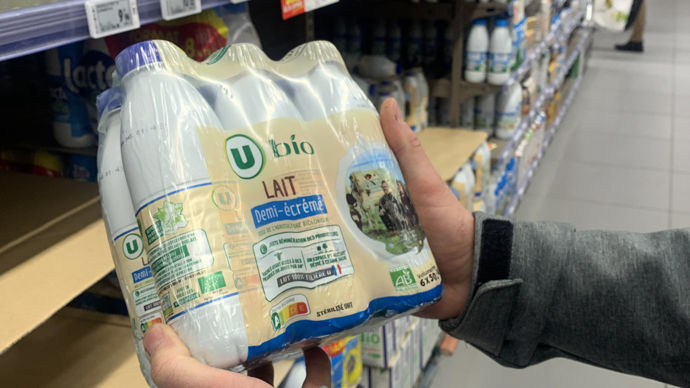 La désaffection des consommateurs pour les produits bio se poursuit, les distributeurs suivant cette tendance.