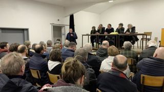 Le 28 janvier, à Saint-Omer, de 130 à 150 personnes sont venues écouter le témoignage de sept éleveurs ou éleveuses qui ont subi l’abattage total de leur troupeau.