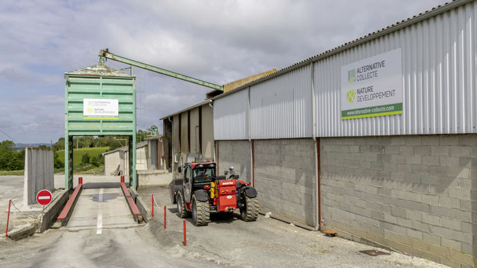 Ce partenariat entre Alternative collecte et le groupe Perret va permettre au premier de dynamiser son activité agrofourniture et au second de monter en compétences en collecte.