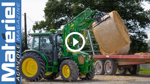 Le plus puissant des John Deere 5M en action dans une ferme d'élevage Le plus puissant des John Deere 5M en action dans une ferme d'élevage
