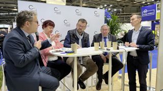 Vincent Louault, Nicole le Peih, Mathieu Pasquio et Jean-Luc Demarty ont rappelé l'importance des contrôles à l'importation pour protéger les marchés européens.