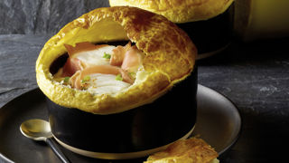 Lotte au Beaufort en cocotte lutée. Lotte au Beaufort en cocotte lutée.