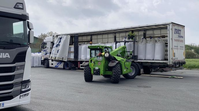 Akanea (groupe Isagri) prévoit d’accélérer la diffusion auprès des coopératives, négoces et transporteurs de la solution Fleet d’AgriVitech, qui assure la traçabilité des livraisons d'intrants et une gestion instantanée des documents et données de transport.