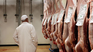 Hausse des charges et manque d’offre : les abattoirs multi-espèces français font face à de nombreuses difficultés.