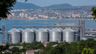 La Russie est le premier exportateur mondial de blé et un fournisseur clé du marché mondial des engrais. La Russie est le premier exportateur mondial de blé et un fournisseur clé du marché mondial des engrais.