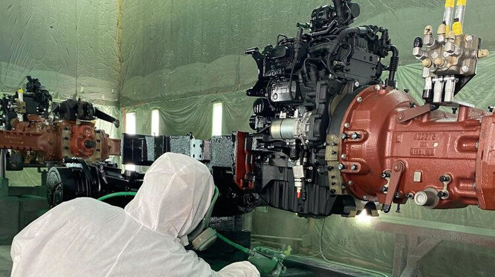 La nouvelle peinture des Zetor devrait présenter davantage de résistance à la corrosion.