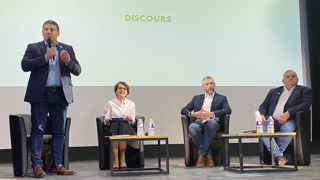 L'assemblée générale du 9 avril 2025 a été l'occasion pour Yohann Barbe (à gauche) d'appeler la ministre de l'Agriculture et ses services à contrôler le juste retour aux éleveurs du paiement de la matière première agricole. L'assemblée générale du 9 avril 2025 a été l'occasion pour Yohann Barbe (à gauche) d'appeler la ministre de l'Agriculture et ses services à contrôler le juste retour aux éleveurs du paiement de la matière première agricole.