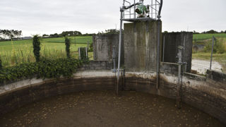 Les engrais Renure (pour « REcovered Nitrogen from manURE », ou « azote issu d’effluents d’élevage ») sont des produits fertilisants fabriqués à partir de fumiers ou lisiers.