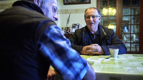 Un tchat en ligne permet aussi de discuter avec des psychologues. Un tchat en ligne permet aussi de discuter avec des psychologues.