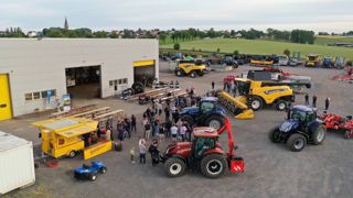 Parti d'un petit secteur en Moselle, le groupe Ackermann couvre distribue désormais New Holland et DeLaval sur l'ensemble de l'Alsace et de la Moselle. Parti d'un petit secteur en Moselle, le groupe Ackermann couvre distribue désormais New Holland et DeLaval sur l'ensemble de l'Alsace et de la Moselle.