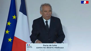 Les jours imposés aux médecins permettraient de proposer près de 30 millions de consultations dans les zones prioritaires, selon le Premier ministre. Les jours imposés aux médecins permettraient de proposer près de 30 millions de consultations dans les zones prioritaires, selon le Premier ministre.