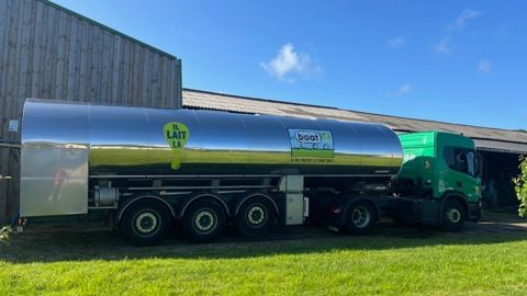 Les producteurs de Biolait ont voté l'imposition de contraintes aux fermes comme un volume de production minimum pour redensifier les zones de collecte de l'organisation. Les producteurs de Biolait ont voté l'imposition de contraintes aux fermes comme un volume de production minimum pour redensifier les zones de collecte de l'organisation.