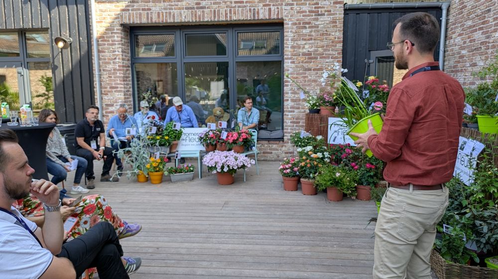 Promesse de fleurs a profité de la journée d’inauguration de ses nouvelles installations pour annoncer la reprise du site e-commerce Meillandrichardier.com.
