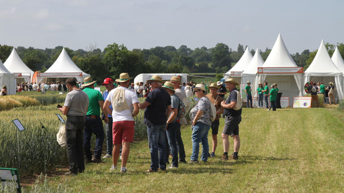 Environ 850 adhérents d'Agrial ont répondu à l’appel des journées Grand Angle du secteur nord à Villebadin (Orne), le 13 juin, et 1 500 visiteurs grand public le lendemain pour La ferme grandeur nature.