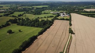 En 2023, la France métropolitaine comptait 349 600 exploitations agricoles, soit 40 000 de moins qu’au dernier recensement agricole de 2020. En 2023, la France métropolitaine comptait 349 600 exploitations agricoles, soit 40 000 de moins qu’au dernier recensement agricole de 2020.
