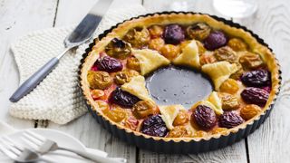 Quelques conseils pour garder la pâte de votre tarte aux prunes croustillante. Quelques conseils pour garder la pâte de votre tarte aux prunes croustillante.