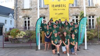 Les agricultrices et les agriculteurs du Morbihan s’activent en coulisses pour préparer la fresque.