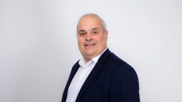 « Les fabricants maîtrisent l’usage de leurs produits, les outils numériques pour les appliquer au bon moment, ainsi que les données réglementaires. Malgré cela, ils restent écartés du conseil, ce qui empêche une complémentarité utile sur le terrain avec les distributeurs agricoles », déplore Phyteis, présidée par Yves Picquet.