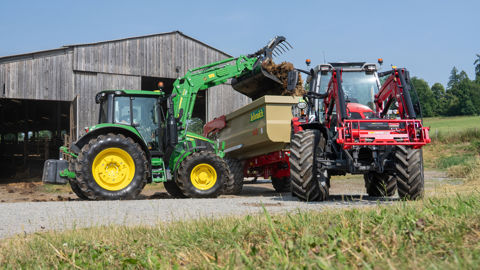 John Deere 6M 115 AutoPowr : dessiné pour la manutention John Deere 6M 115 AutoPowr : dessiné pour la manutention