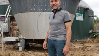 Pour François Trubert, agriculteur en Bretagne, l'obtention de fertilisants homogènes par mélange dans son unité de méthanisation est un avantage important.