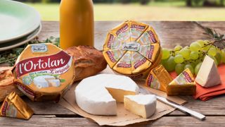 Le fromage à pâte molle l’Ortolan est le produit phare de de la PME familiale Milleret (Haute-Saône). Ses ventes se développent. Le fromage à pâte molle l’Ortolan est le produit phare de de la PME familiale Milleret (Haute-Saône). Ses ventes se développent.