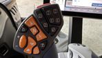 Le bouton qui commande déclenche l'execution des séquences en fourrière est placé sur la droite du joystick, sous le pavé des distributeurs.