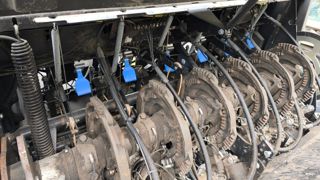 Les buses à air sont à placer aux endroits les plus critiques. Les buses à air sont à placer aux endroits les plus critiques.