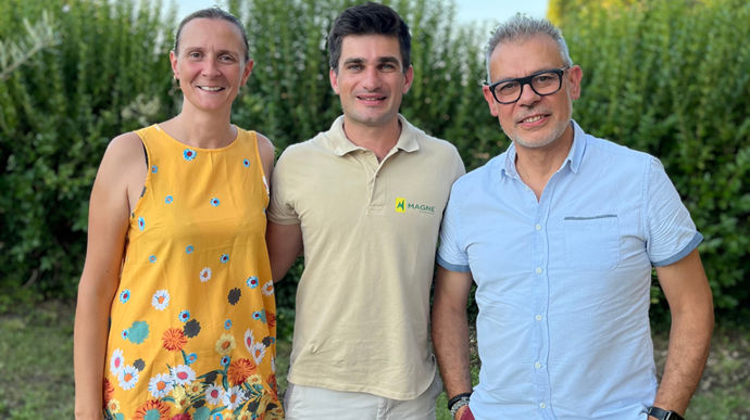 Martin Magne (au centre), directeur développement, Gilles Albertos, directeur commercial, et Géraldine Clémente, responsable technique et cheffe des ventes, développent le projet Vision.