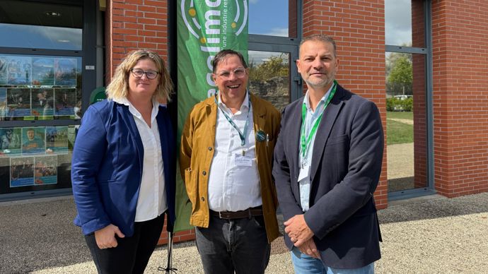 De gauche à droite lors du O'Congrès de Tecaliman, lundi 15 septembre, à Pont-Péan (Ille-et-Vilaine) : Séverine Brunet (nouvelle directrice de Tecaliman), Fabrice Putier (directeur technique) et Yann Trit (nouveau président).