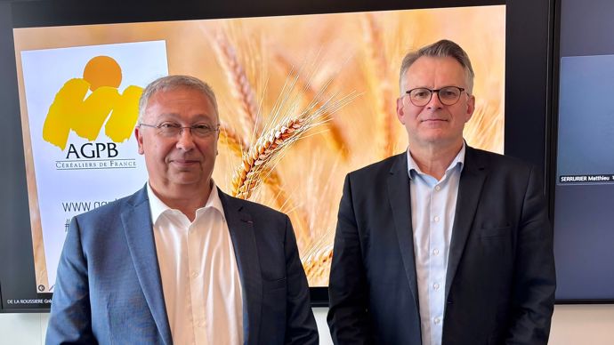 Lors de la conférence de presse de rentrée de l'AGPB, mardi 16 septembre à Paris, le président Éric Thirouin et le secrétaire général Philippe Heusèle ont exposé leurs attentes et revendications pour desserrer l’étau qui entrave les producteurs de grandes cultures.