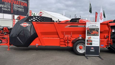 Pailleuse 11 m3 Kuhn