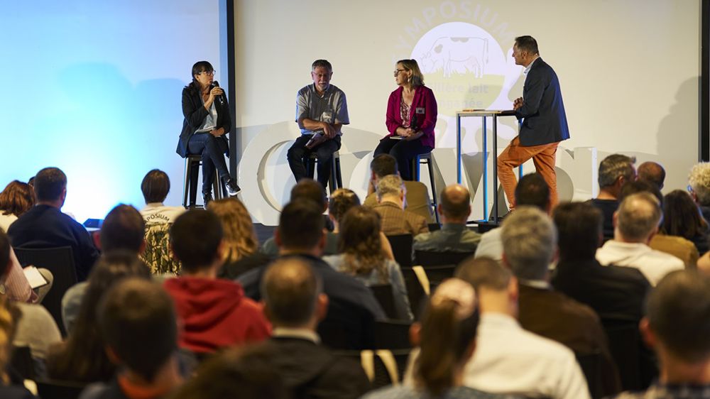 Produire du lait à l’herbe : un modèle riche en atouts, mais pas sans limites Produire du lait à l’herbe : un modèle riche en atouts, mais pas sans limites