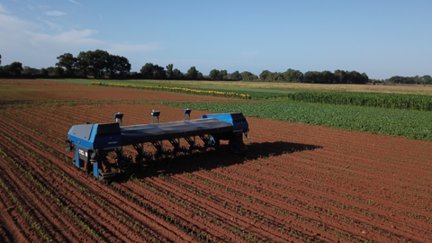 Le robot Cyclair GW affiche une largeur de 7 m et désherbe sur 5,40 m.
