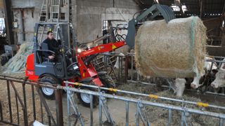 Seulement quinze engins agricoles pourront bénéficier du coup de pouce de l'Ademe et du programme E-Trans, essentiellement des matériels d'élevage. Seulement quinze engins agricoles pourront bénéficier du coup de pouce de l'Ademe et du programme E-Trans, essentiellement des matériels d'élevage.