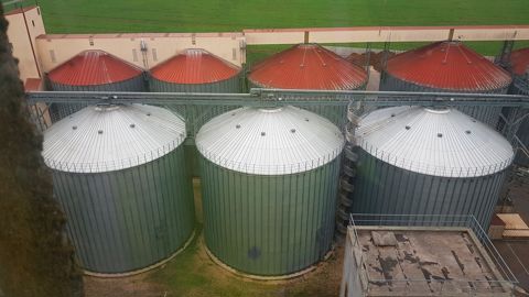 Asfona et l'Efea (chambre d'agriculture des Pays-de-la-Loire) lancent un parcours qui aboutit au  certificat de spécialisation « Collecte de grain et distribution d’agrofournitures » et prépare au métier de responsable silo ou d’agent de collecte et/ou d’approvisionnement.