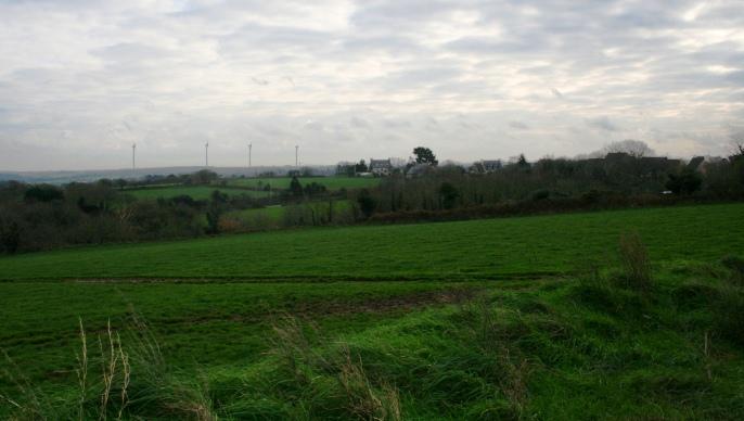  Paysage avec éolienne    