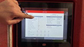 Ecran robot de traite Lely