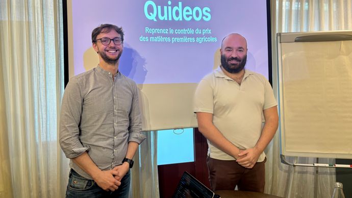 Mikaël Delmas, président, et Gaël Pagès, directeur général de Quideos, ont annoncé, jeudi 6 novembre à Paris, le lancement de leur solution de couverture contre la volatilité des prix des matières premières agricoles.