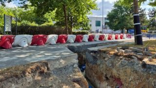 Le guide s’adresse aux gestionnaires de patrimoine (arbres, réseaux enterrés), concepteurs, bureaux d’étude spécialisés, géomètres, entreprises chargées de travaux paysagers ou encore VRD.