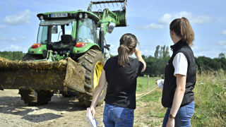 Les étudiants de l'École supérieure des agricultures (ESA) d'Angers sont désormais sensibilisés aux inégalités entre femmes et hommes en agriculture.