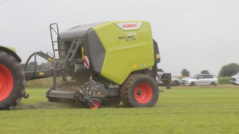 Claas introduit la Rollant 630, le nouveau porte-étendard des presses à chambre fixe du constructeur.