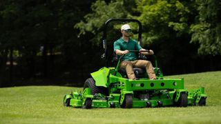 Mean Green EVO 244 : une largeur de tonte record