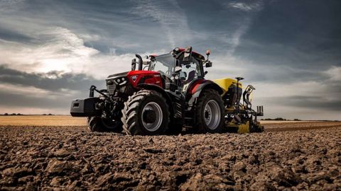 La transmission CVX Drive a été retravaillée.