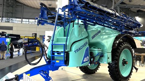 [Agritechnica 2025]  4 000 L de cuve pour le pulvérisateur Berthoud Tracker 4000
