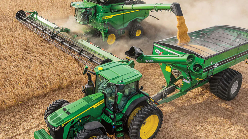 Le président Trump veut réduire les normes environnementales des machines agricoles pour en abaisser le prix.